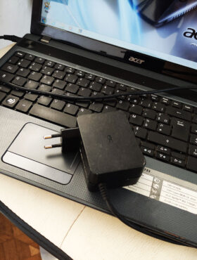 Laptop ASER ASPIRE 5733